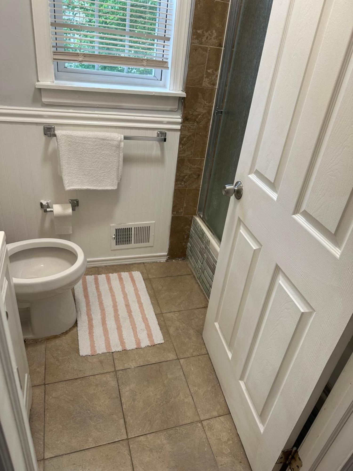 Fidelia Crystal Room, Queen Bed Minutes From Newark Liberty International Airport And Newark Penn Station เออร์วิงตัน ภายนอก รูปภาพ