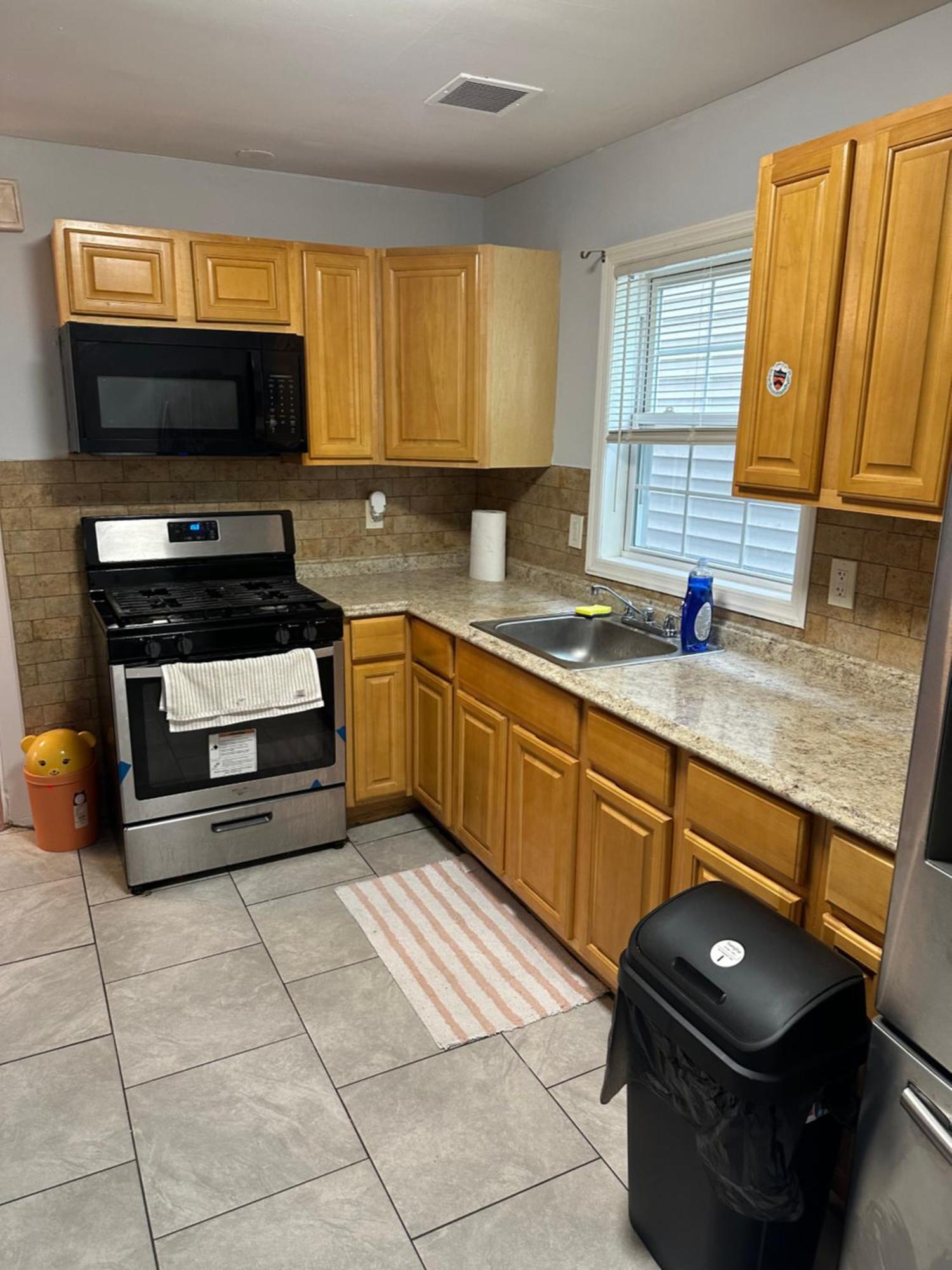 Fidelia Crystal Room, Queen Bed Minutes From Newark Liberty International Airport And Newark Penn Station เออร์วิงตัน ภายนอก รูปภาพ